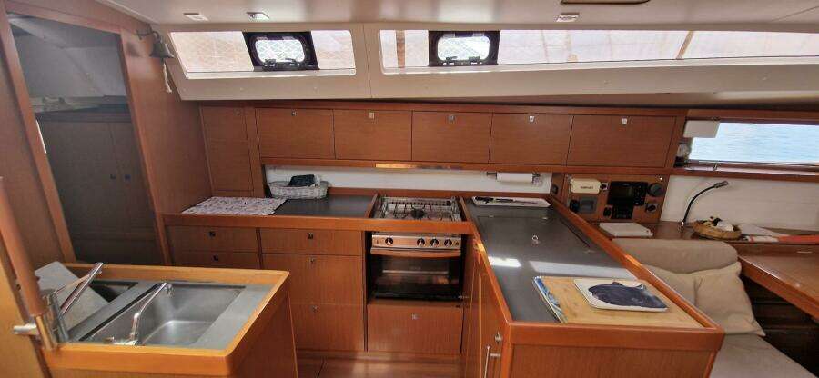 Resilience 48ft Beneteau Yacht For Sale