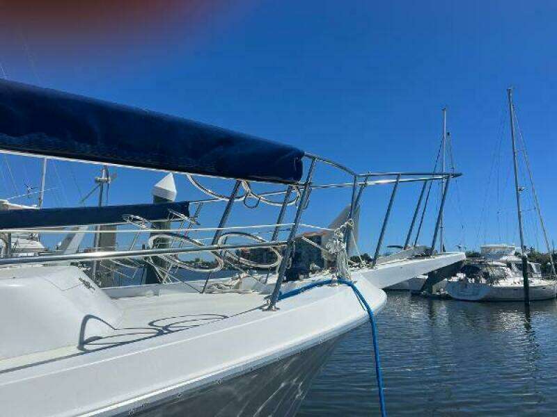 Broken Compass 44ft Gulfstar Yacht For Sale