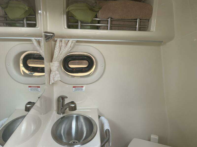 26ft Sea Ray Yacht For Sale