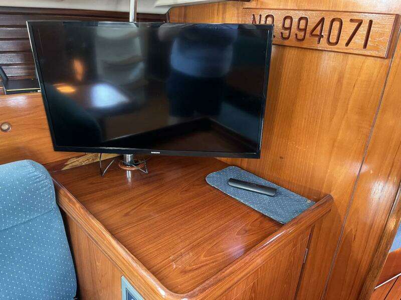 Summer Breeze 44ft Beneteau Yacht For Sale