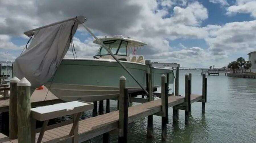 33ft Grady White Yacht For Sale
