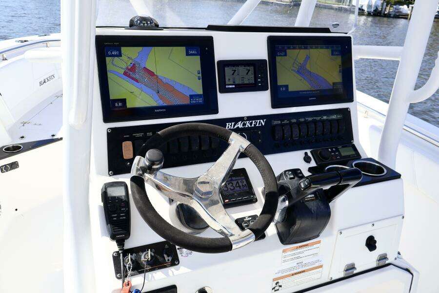 24ft Blackfin Yacht For Sale