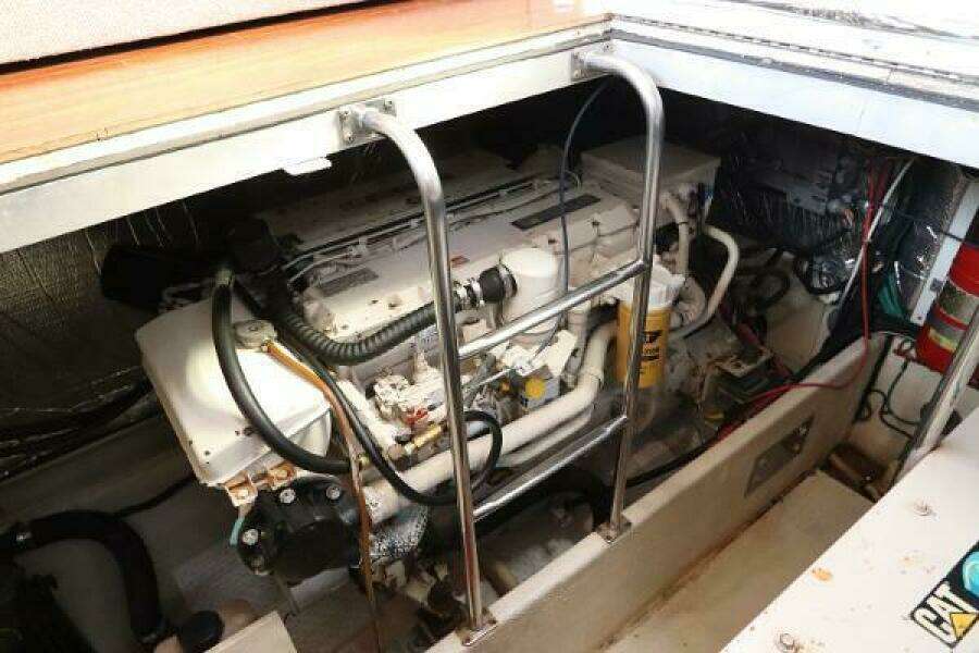 44ft Cruisers Yachts Yacht For Sale