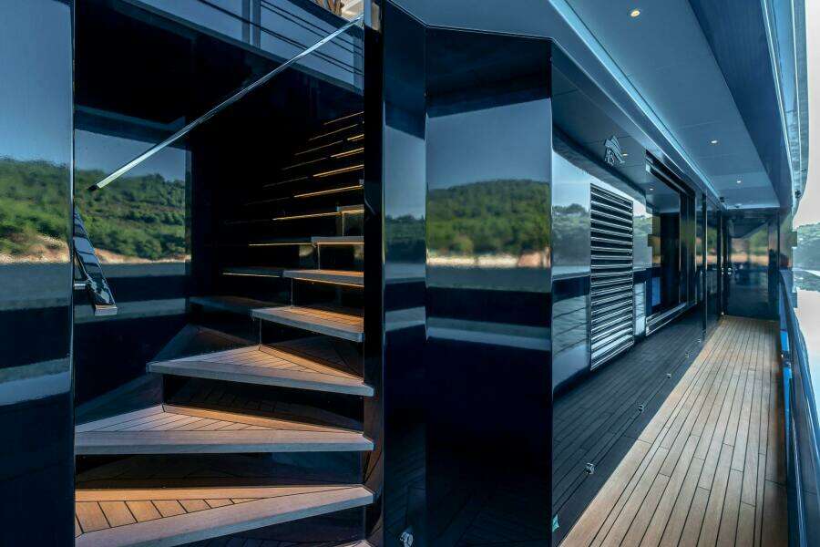 MERELEY I 113ft AES Yacht Yacht For Sale