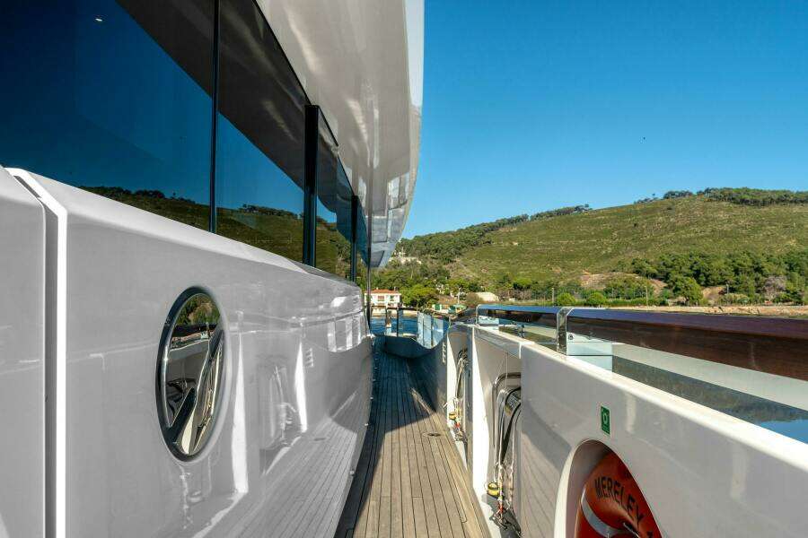 MERELEY I 113ft AES Yacht Yacht For Sale