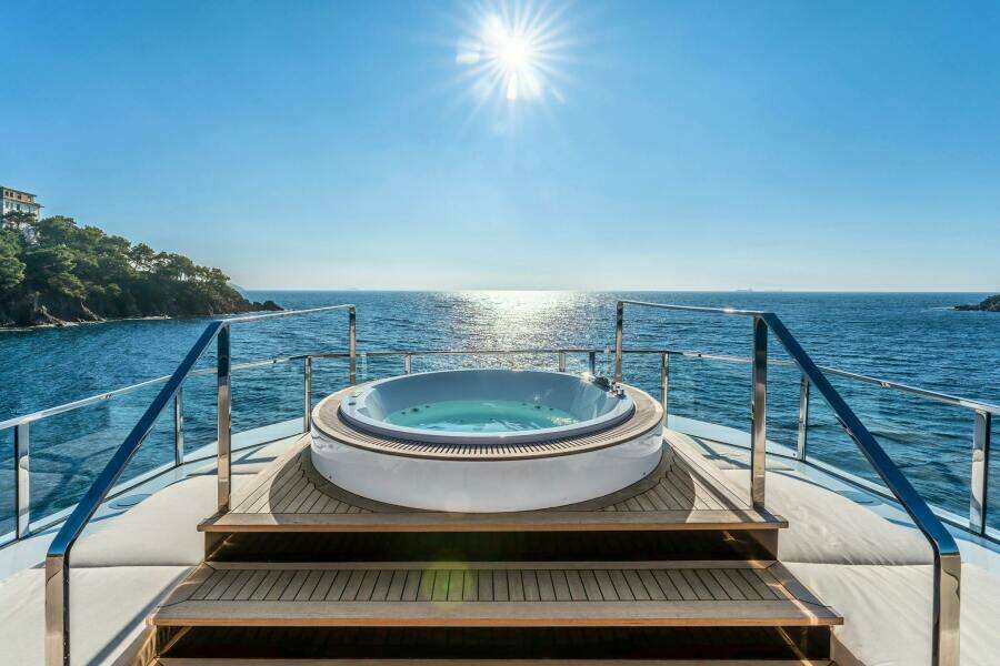 MERELEY I 113ft AES Yacht Yacht For Sale