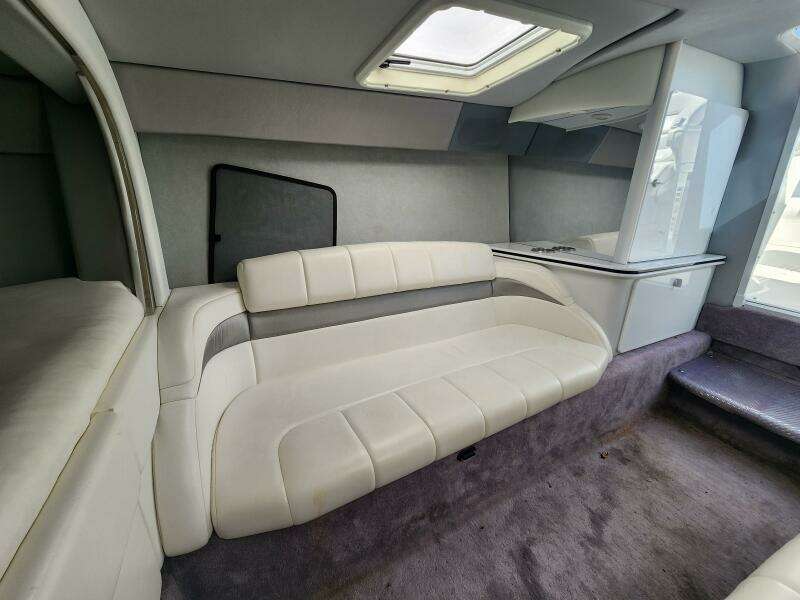 31ft Formula Yacht For Sale