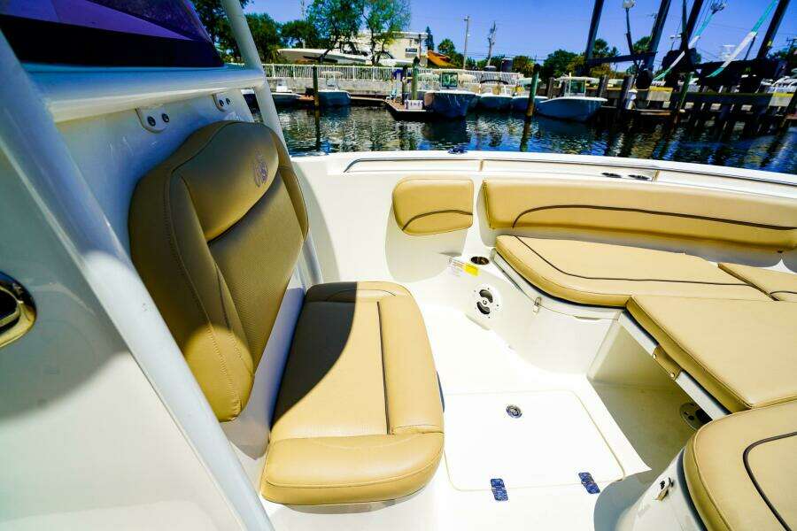 26ft NauticStar Yacht For Sale