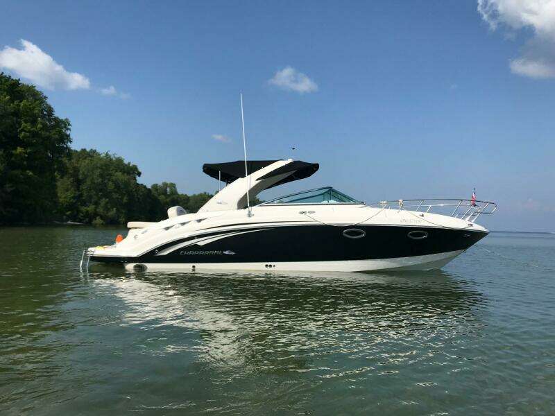 27ft Chaparral Yacht For Sale