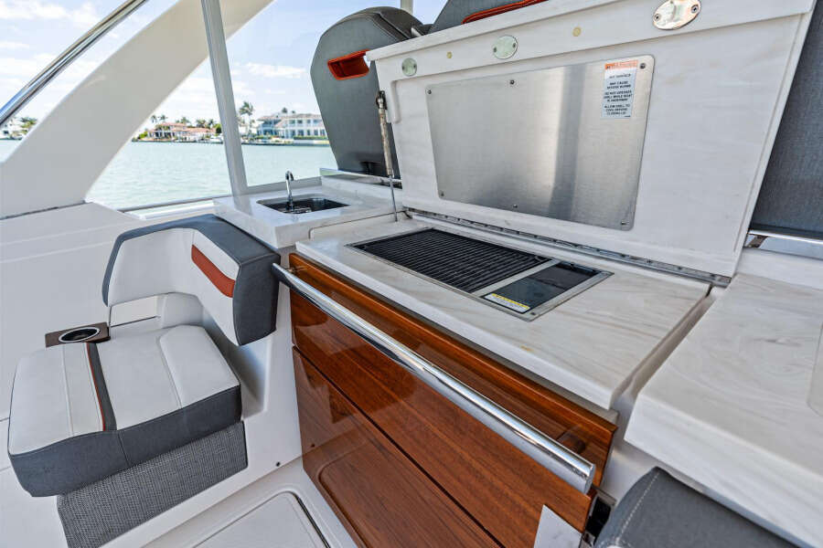 Lunasea 38ft Tiara Sport Yacht For Sale