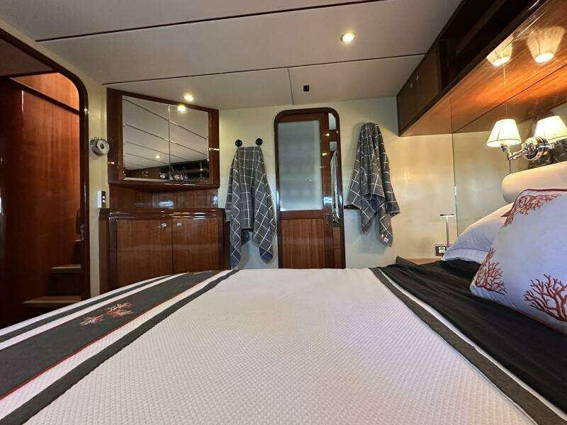 Beyond Capricorn 1 57ft Ta Shing Yacht For Sale