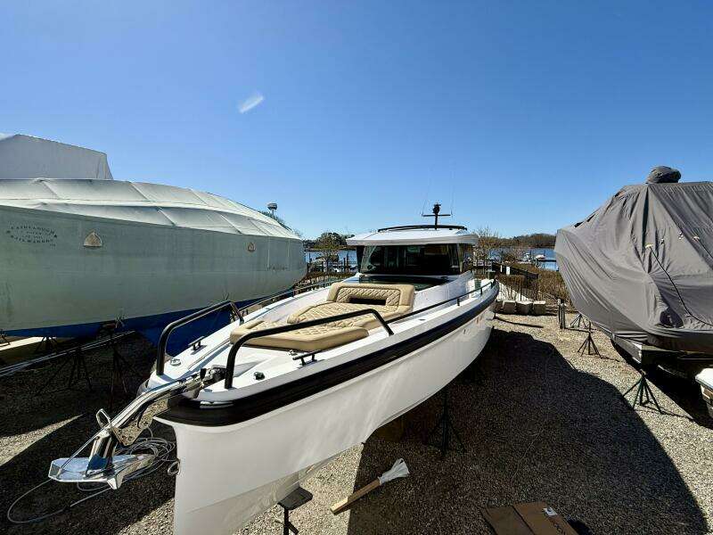 37ft Axopar Yacht For Sale