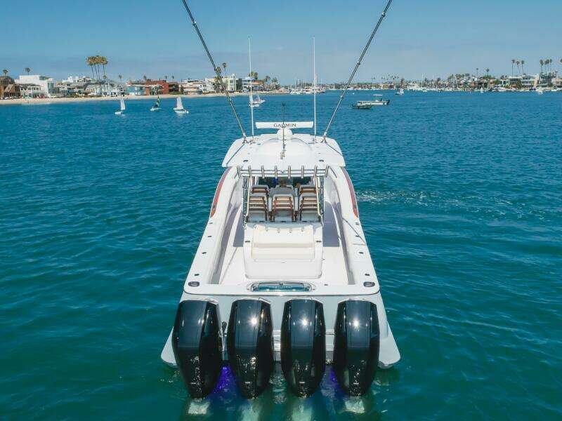 2026 Mag Bay 43 Center Console