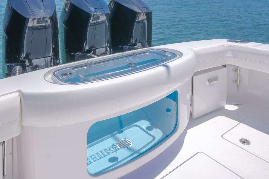 2026 Mag Bay 43 Center Console