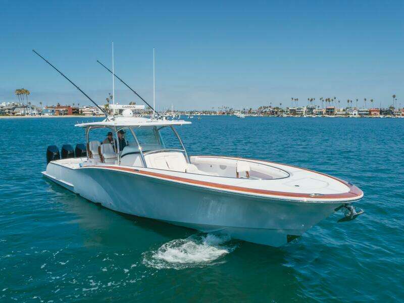 2026 Mag Bay 43 Center Console