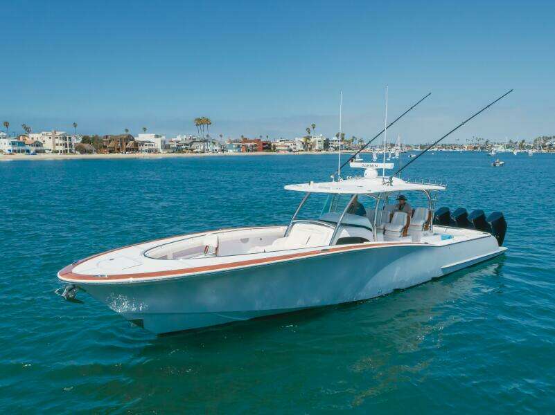 2026 Mag Bay 43 Center Console