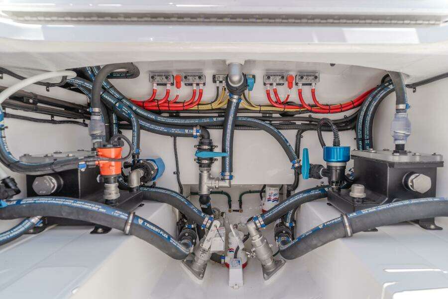 2026 Mag Bay 43 Center Console