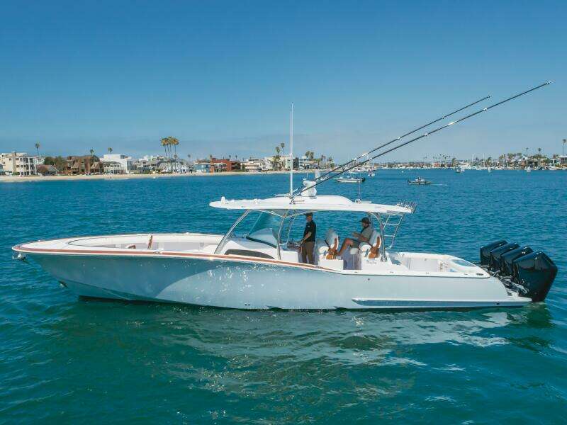 2026 Mag Bay 43 Center Console
