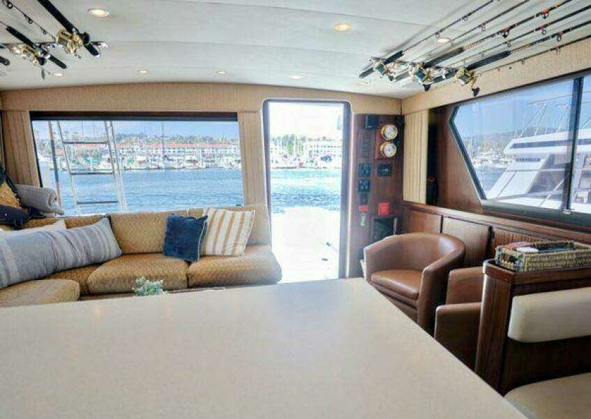 Mas Fina 55ft Hatteras Yacht For Sale