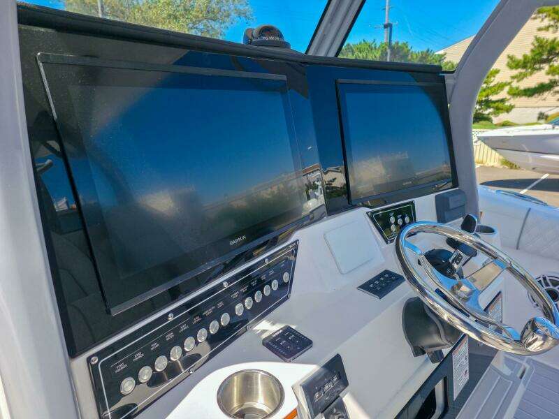36ft Sea Fox Yacht For Sale