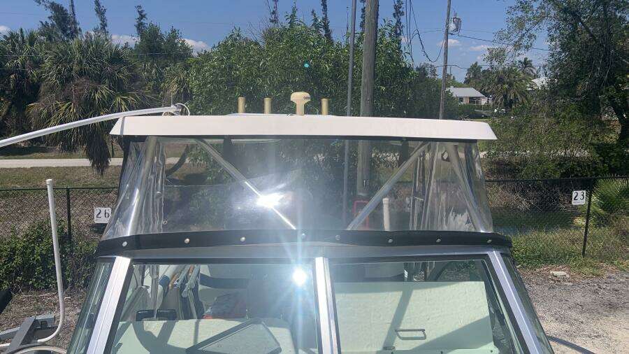 25ft Pursuit Yacht For Sale