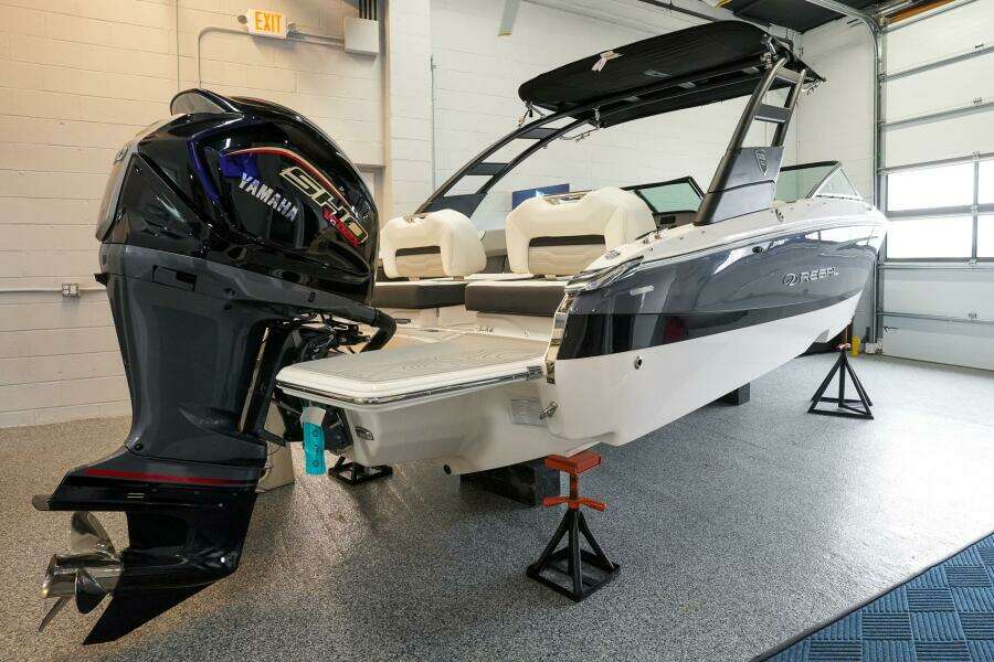 22ft Regal Yacht For Sale