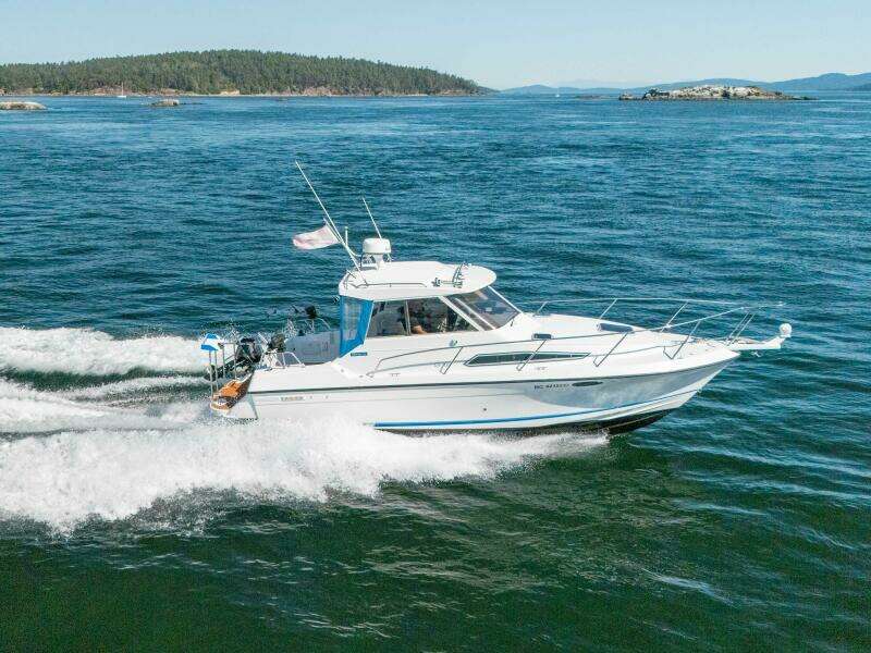 Pacific Loon 27ft Monaro Yacht For Sale