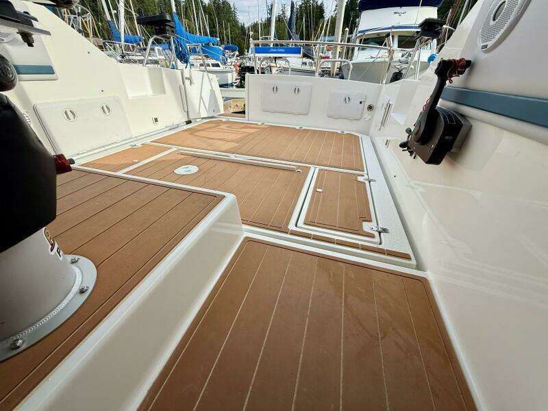 Pacific Loon 27ft Monaro Yacht For Sale