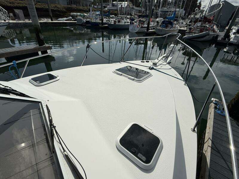 Pacific Loon 27ft Monaro Yacht For Sale