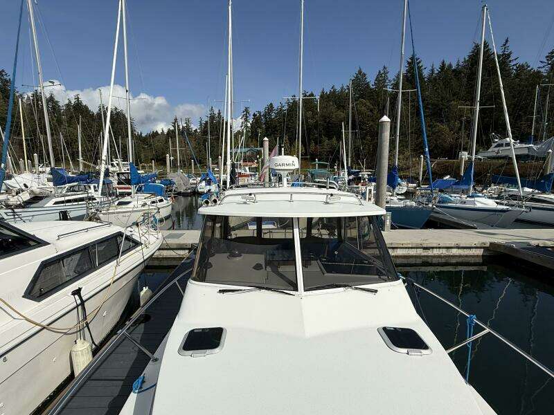 Pacific Loon 27ft Monaro Yacht For Sale