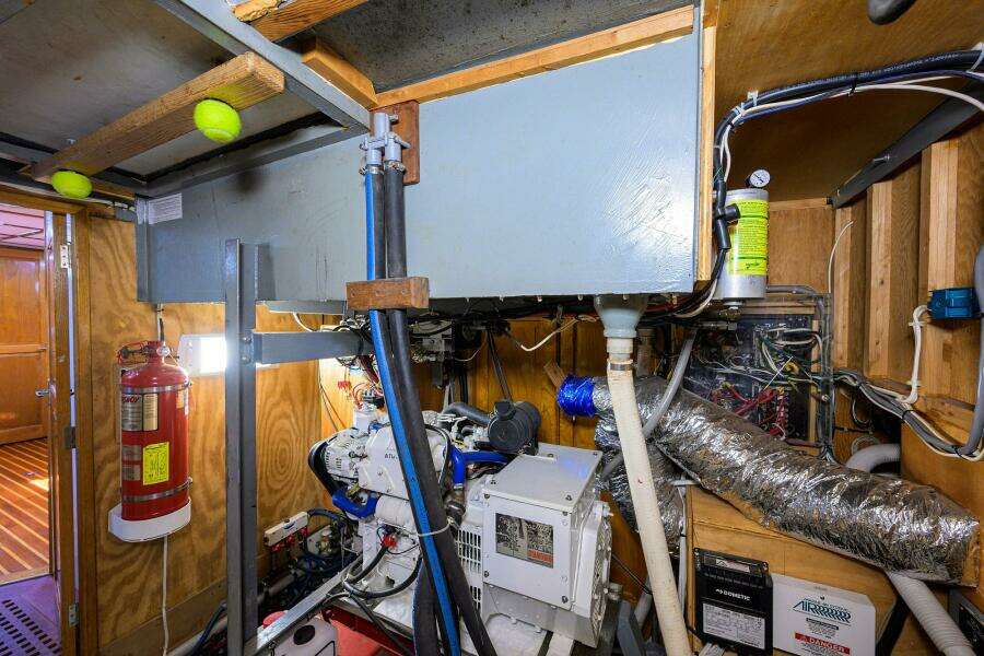 Running On Empty 46ft Custom Yacht For Sale