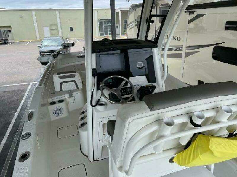 23ft World Cat Yacht For Sale