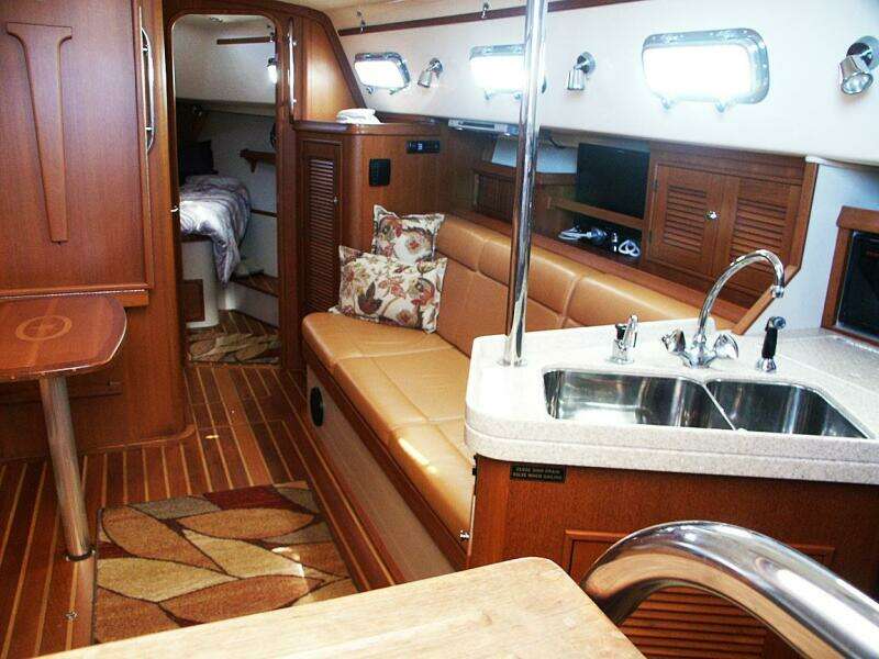 Mango lll 37ft Island Packet Yacht For Sale