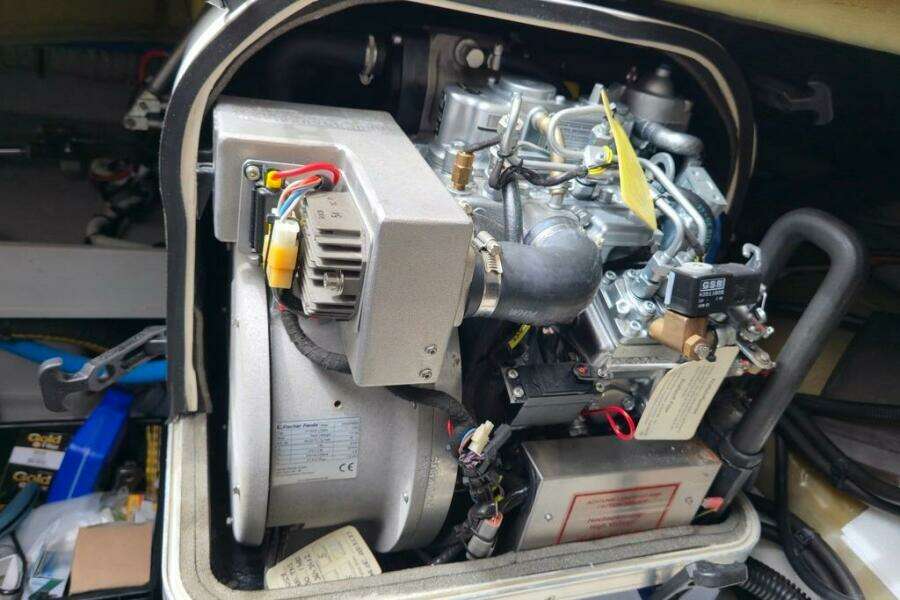 2021-fountaine-pajot-my4s-power-9747125-20250917120255673-4.jpg