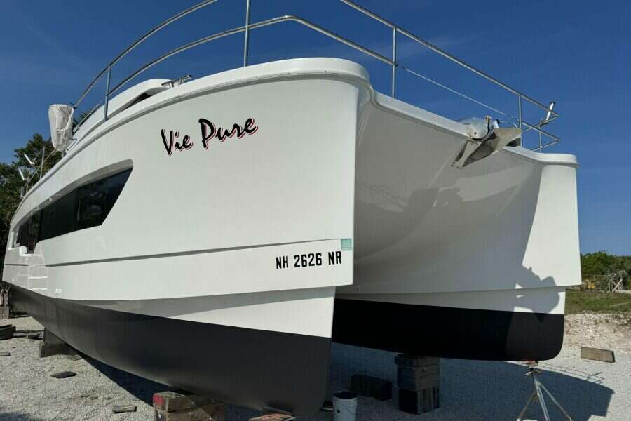 2021-fountaine-pajot-my4s-power-9747125-20250714134250363-1.jpg