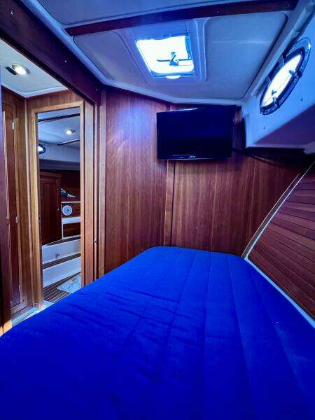 37ft Back Cove Yacht For Sale