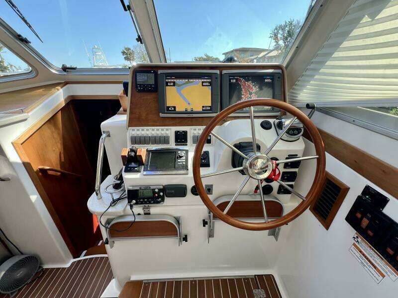 37ft Back Cove Yacht For Sale
