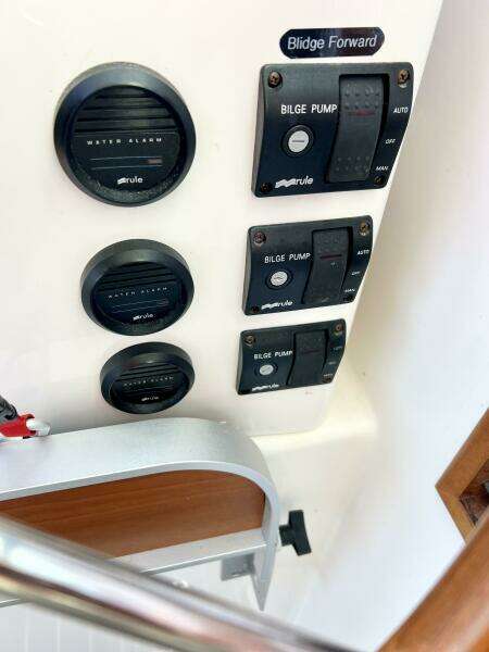 37ft Back Cove Yacht For Sale
