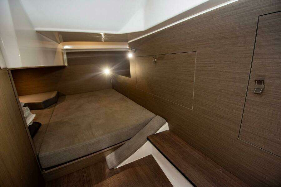 Eternity 34ft Beneteau Yacht For Sale