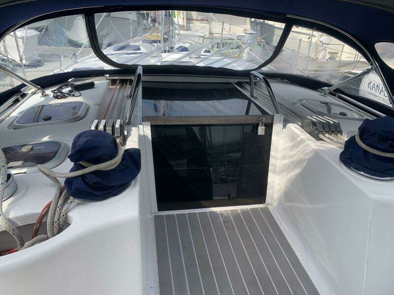 Galaxy 38ft Hunter Yacht For Sale