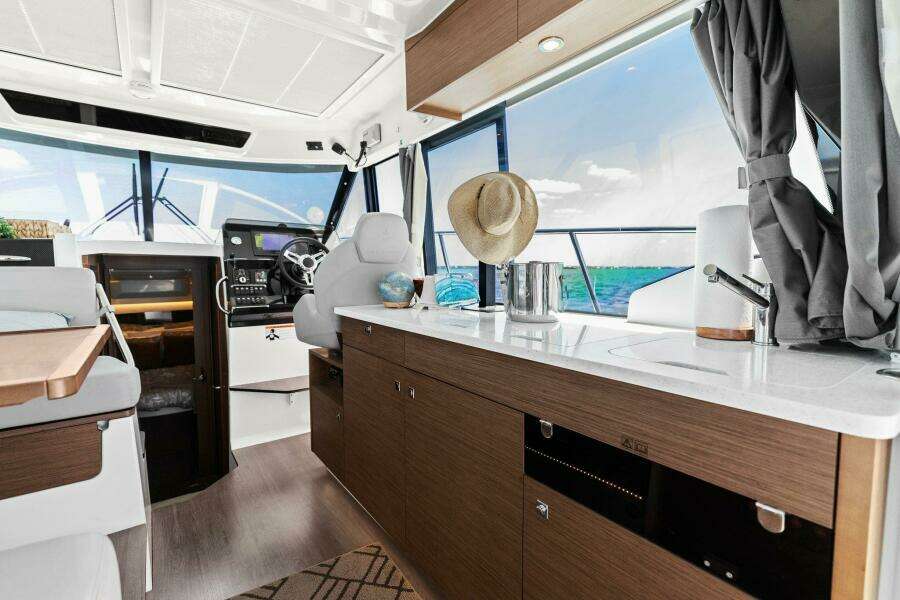 34ft Jeanneau Yacht For Sale