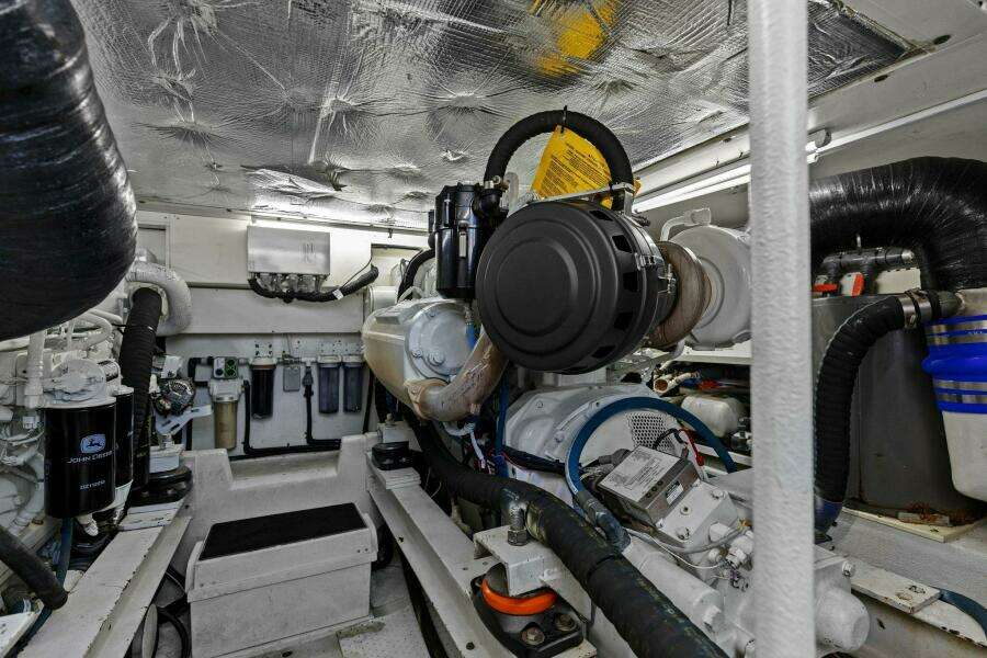 1995 Vikin 43 Open - Engine Room
