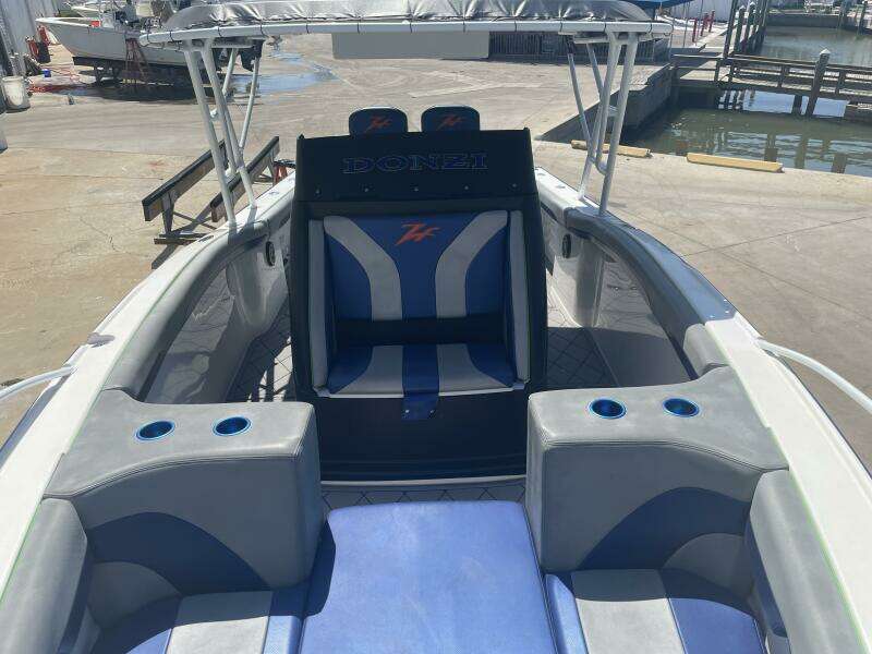 35ft Donzi Yacht For Sale