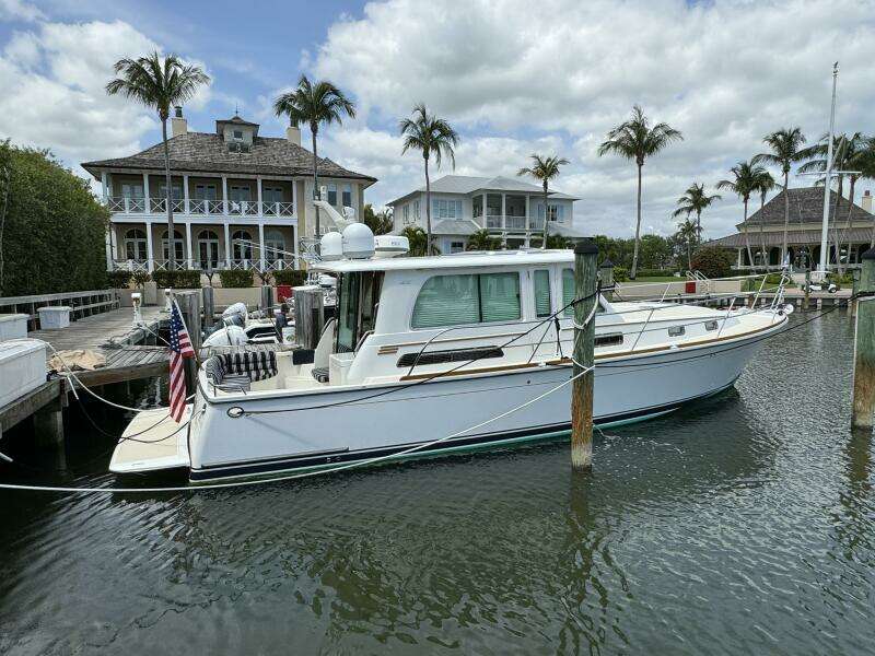 ODISEA 42ft Sabre Yacht For Sale