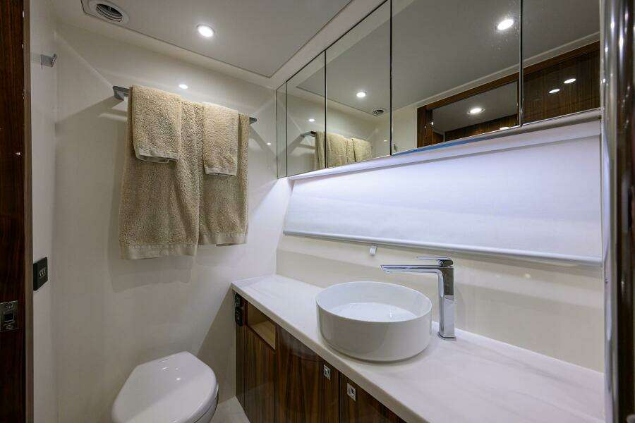 58ft Riviera Yacht For Sale