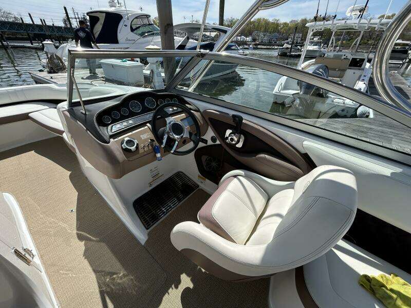 26ft Cobalt Yacht For Sale
