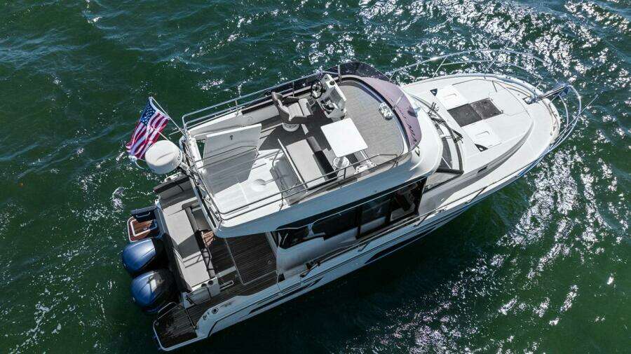 Trinity 33ft Jeanneau Yacht For Sale