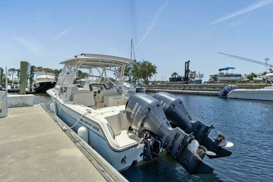 27ft Grady White Yacht For Sale