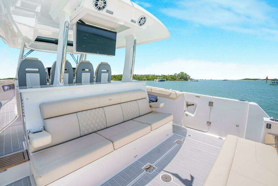 My Honey 38ft Regal Yacht For Sale
