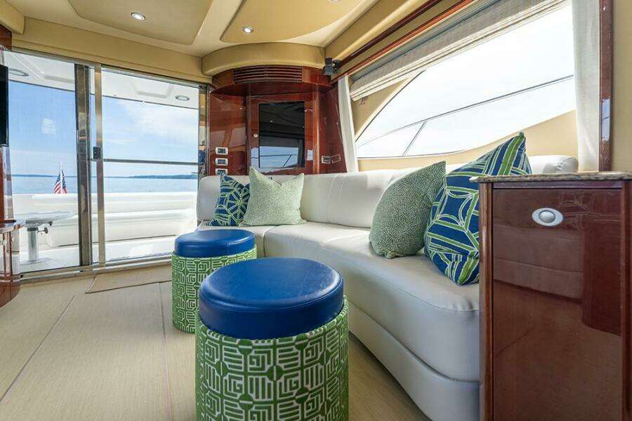 Port salon looking aft